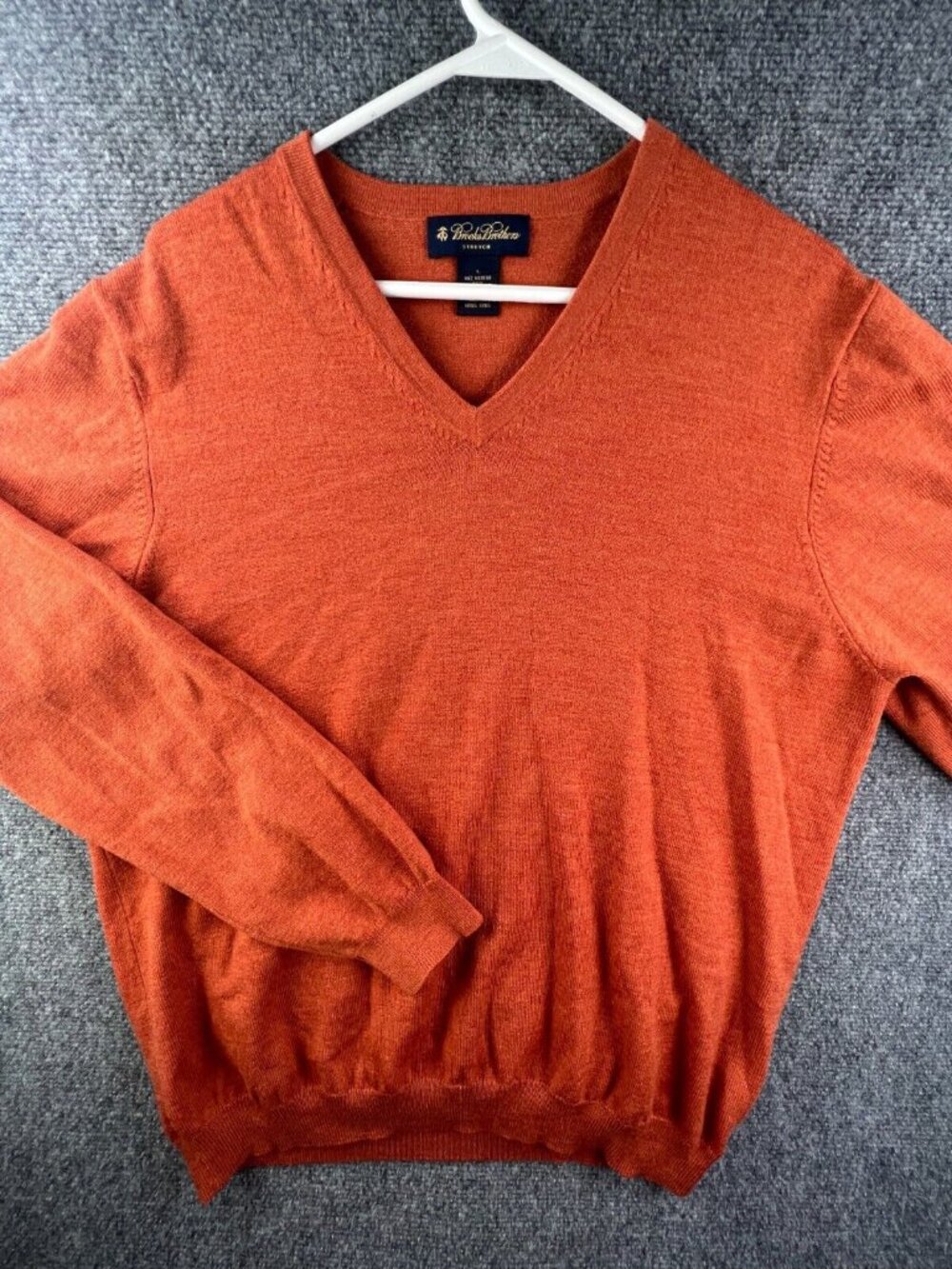 Brooks Brothers Men's Orange Wool Blend V Neck Sweater Large Pullover Adult